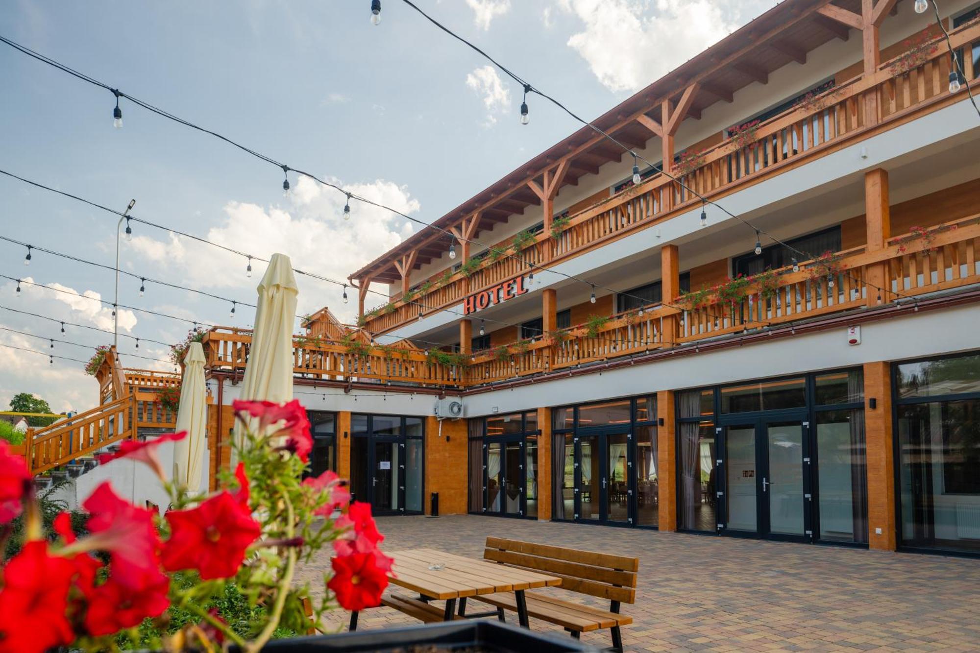 Mazurkowa - Z Widokiem Na Karkonosze I Sniezke, Darmowy Parking, Obok Restauracja Mazurkowa Chata Єленя-Ґура Екстер'єр фото